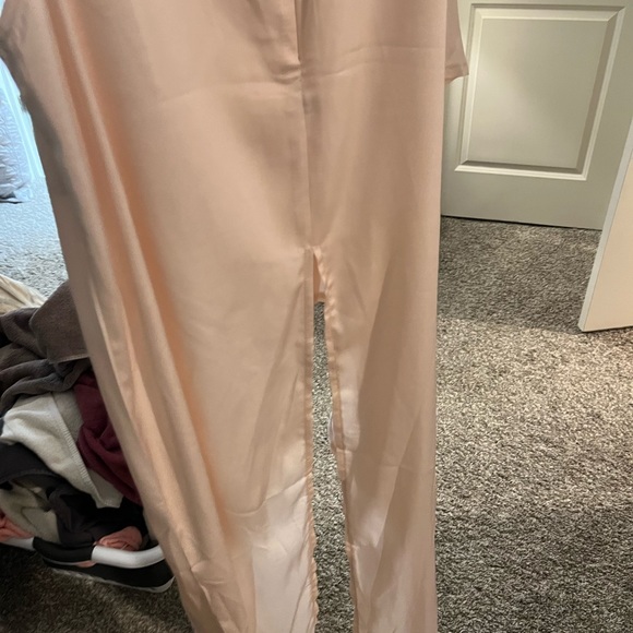 Flowy and stylish pink top - Picture 3 of 6